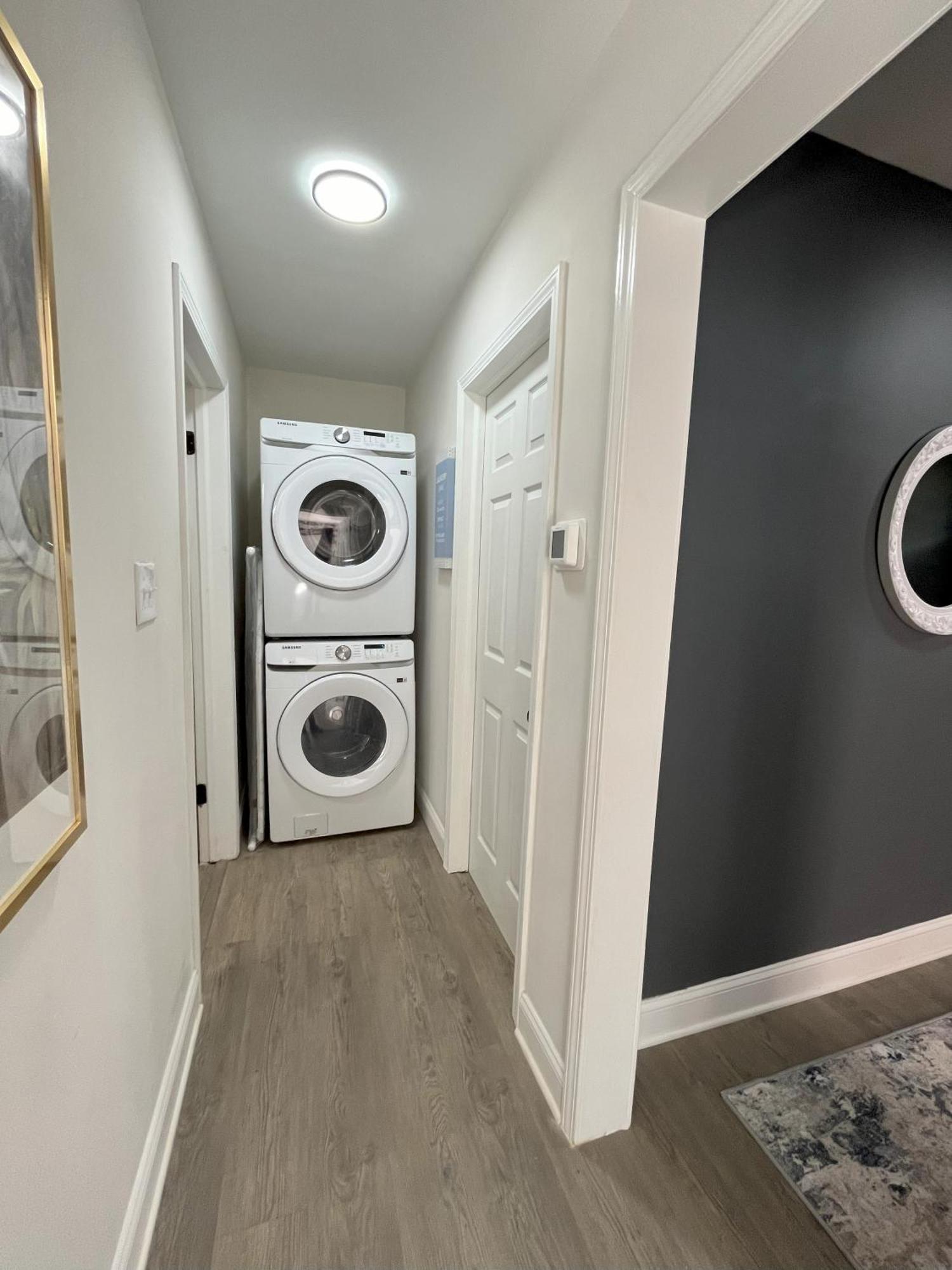 Sapphire Shire Villa Winston-Salem Bagian luar foto