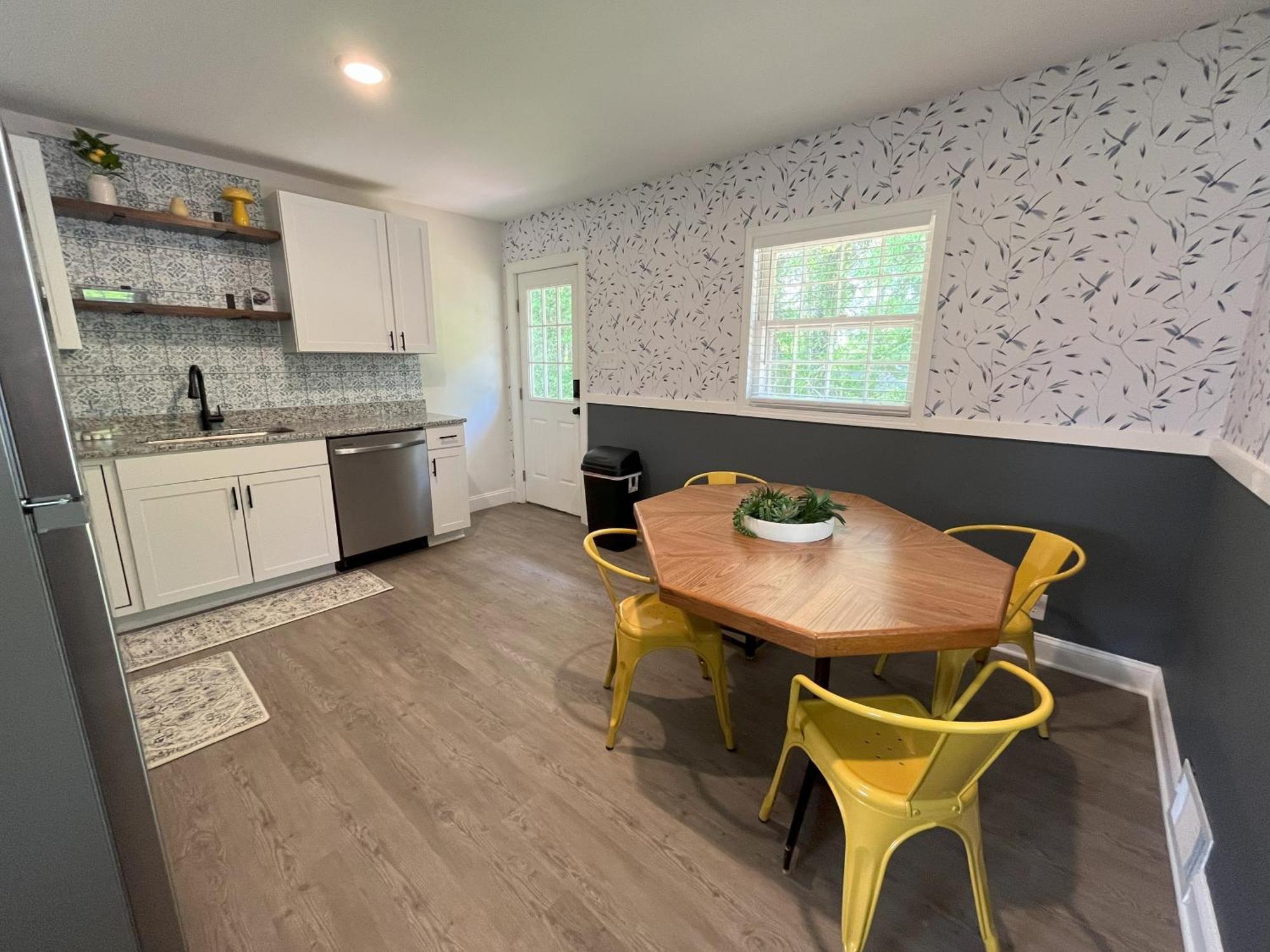 Sapphire Shire Villa Winston-Salem Bagian luar foto