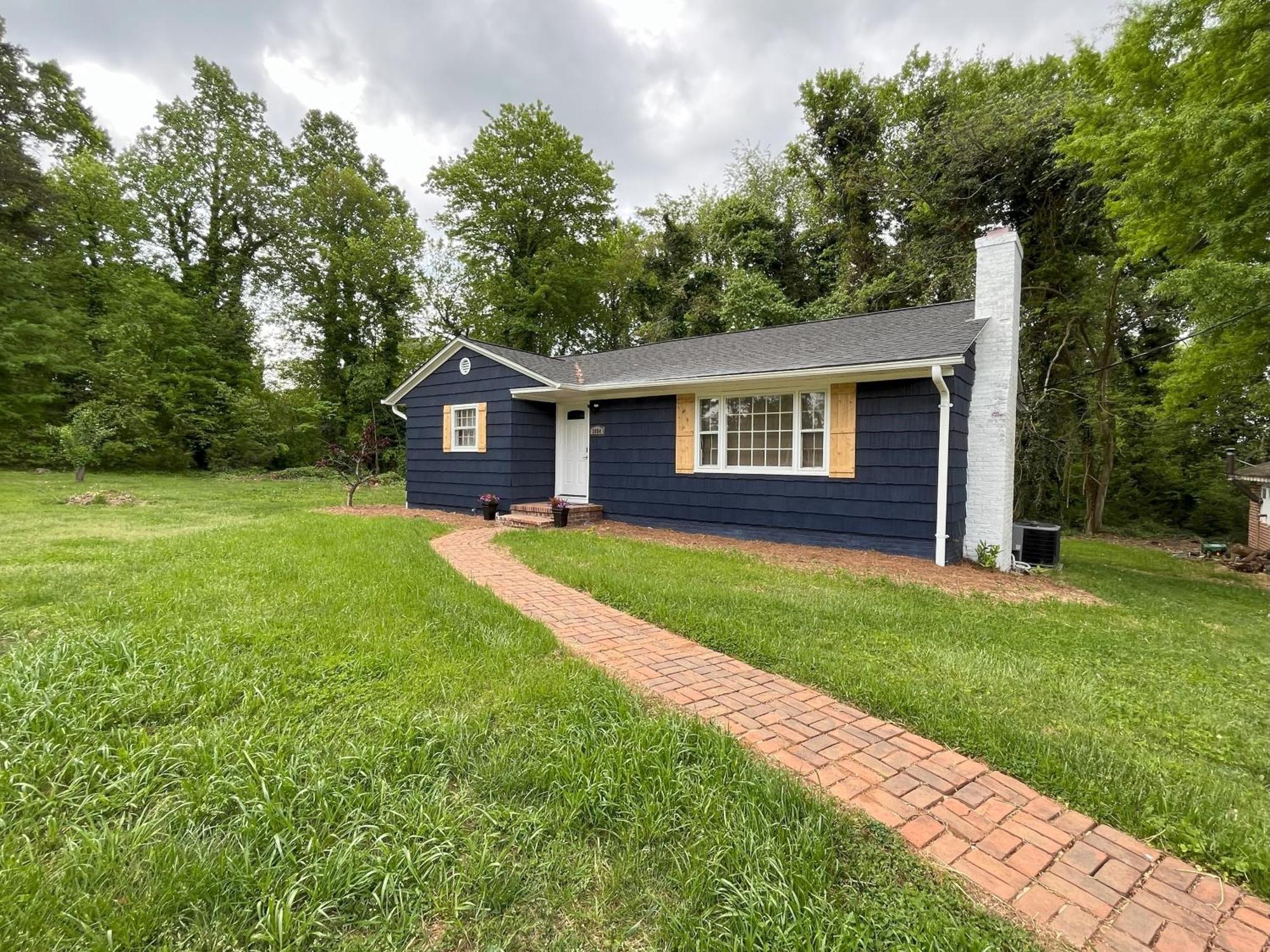 Sapphire Shire Villa Winston-Salem Bagian luar foto